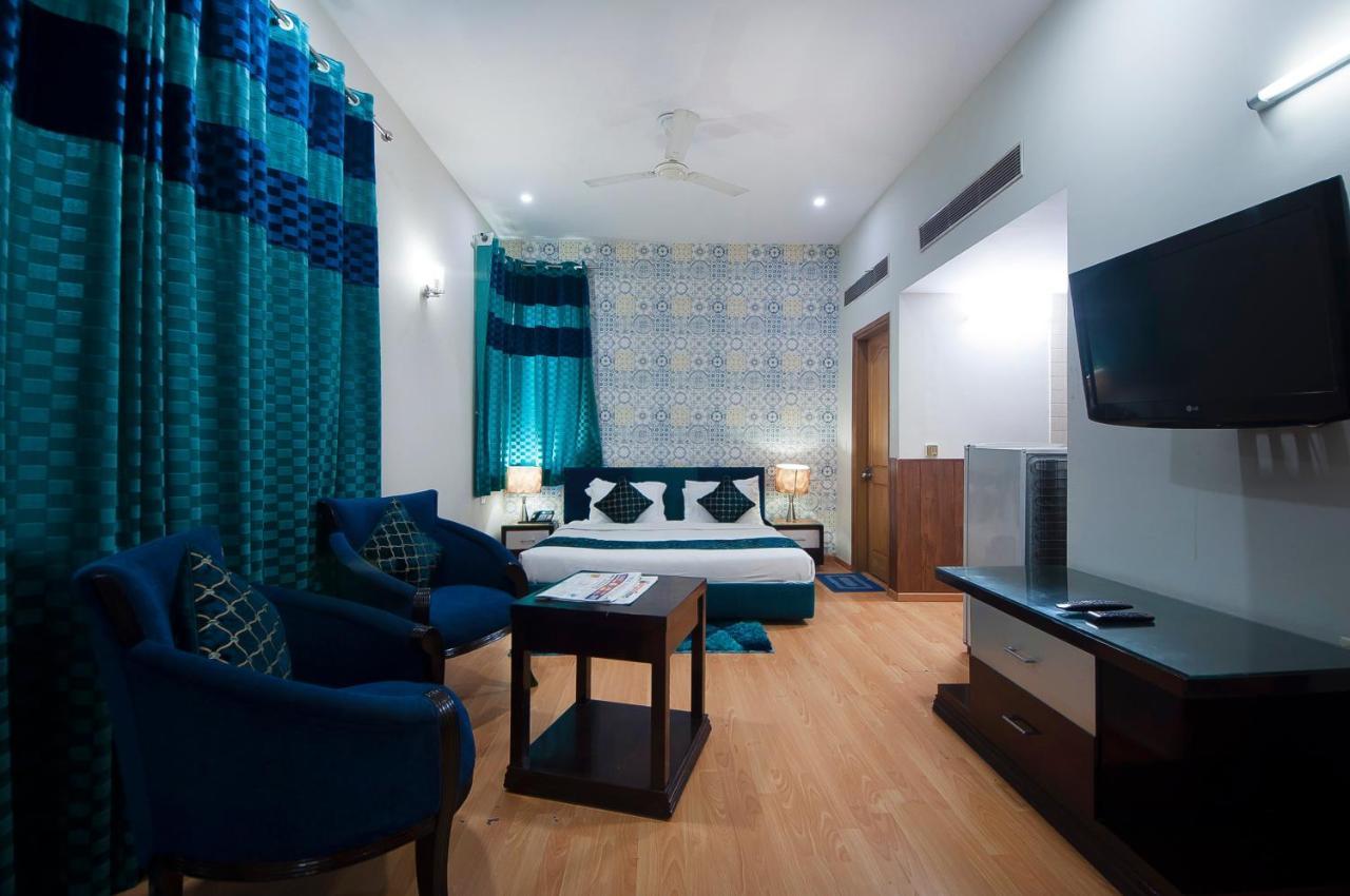 Imperial Apartment Fortis Gurgaon Extérieur photo