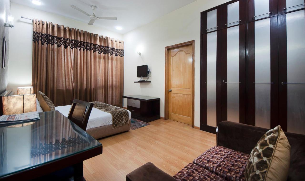Imperial Apartment Fortis Gurgaon Extérieur photo